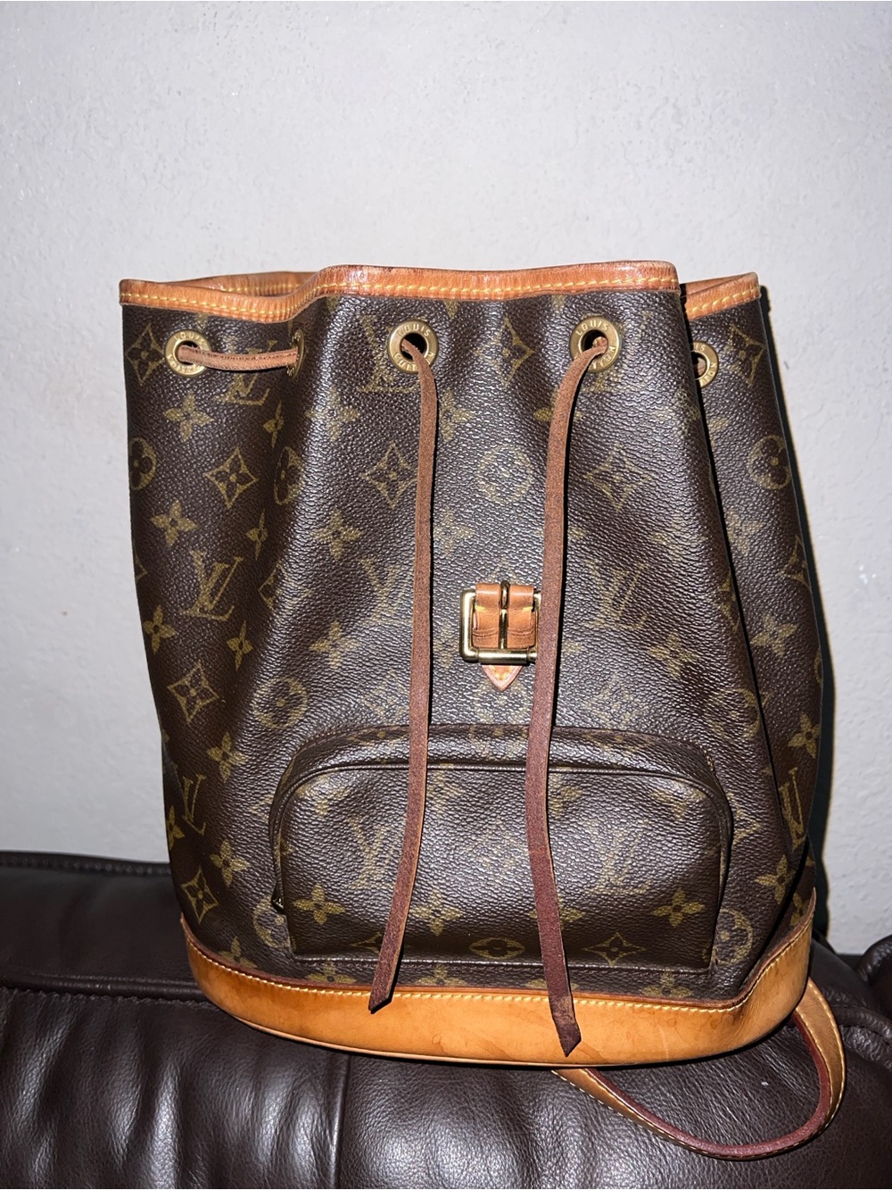 Louis Vuitton Monogram Montsouris backpack Bag - Brown with Tan Trim